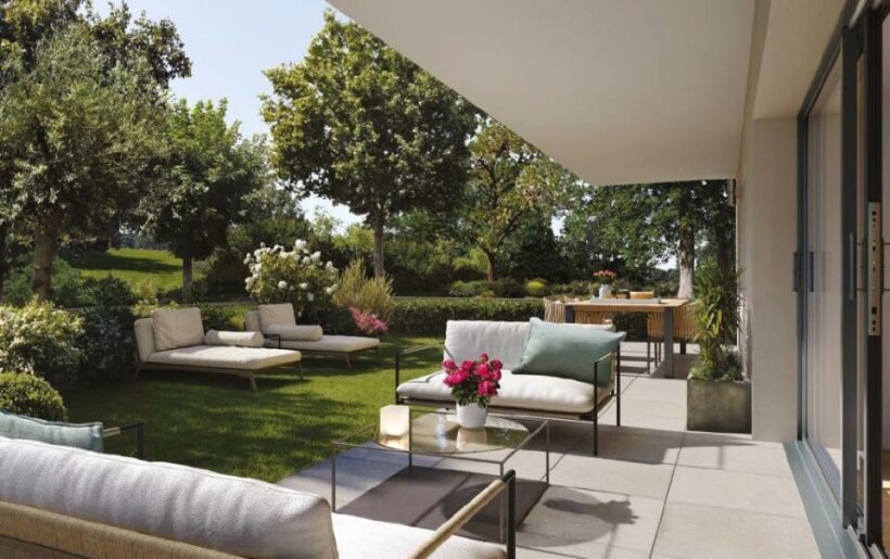 Sathonay-Village - Comme une MAISON avec sa terrasse et son jardin de 156 m²