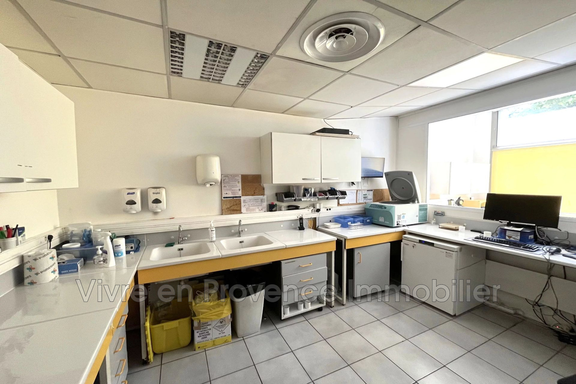 VENTE LOCAL LA TRINITÉ 258 000 € EXCLUSIVITÉ ! La Trinité cent